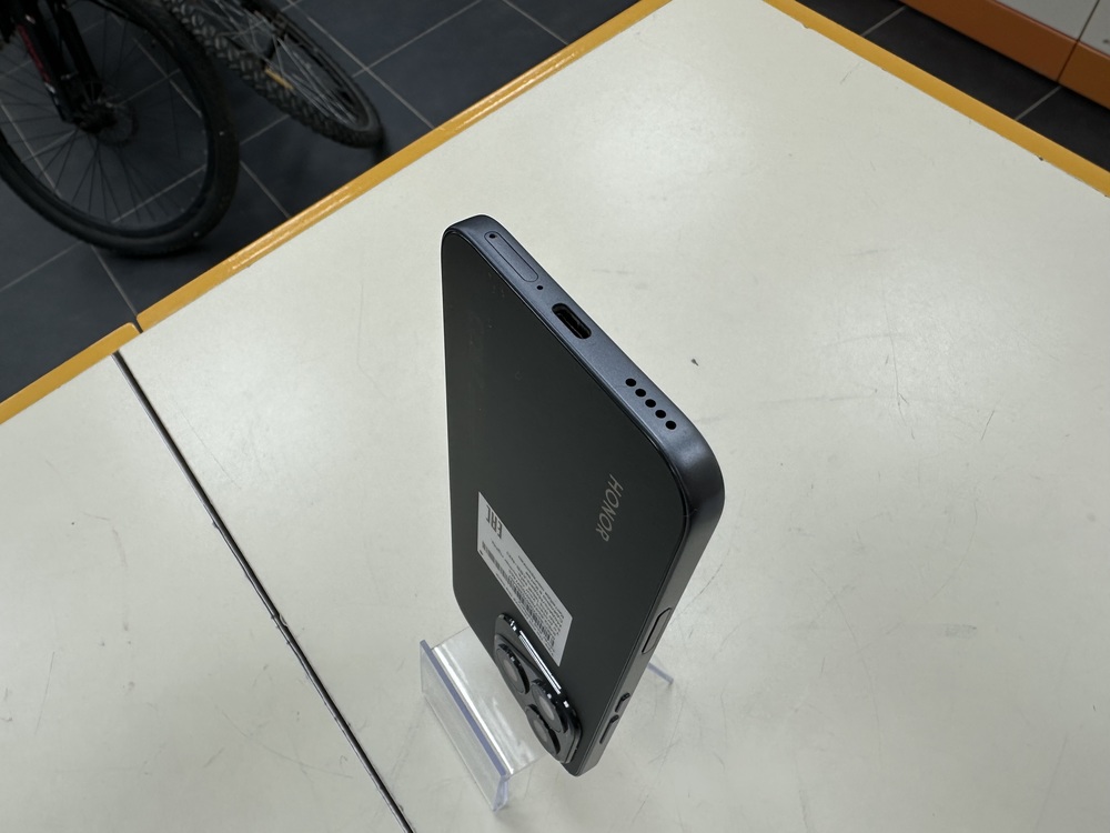 Смартфон Honor 400 Lite 8/256