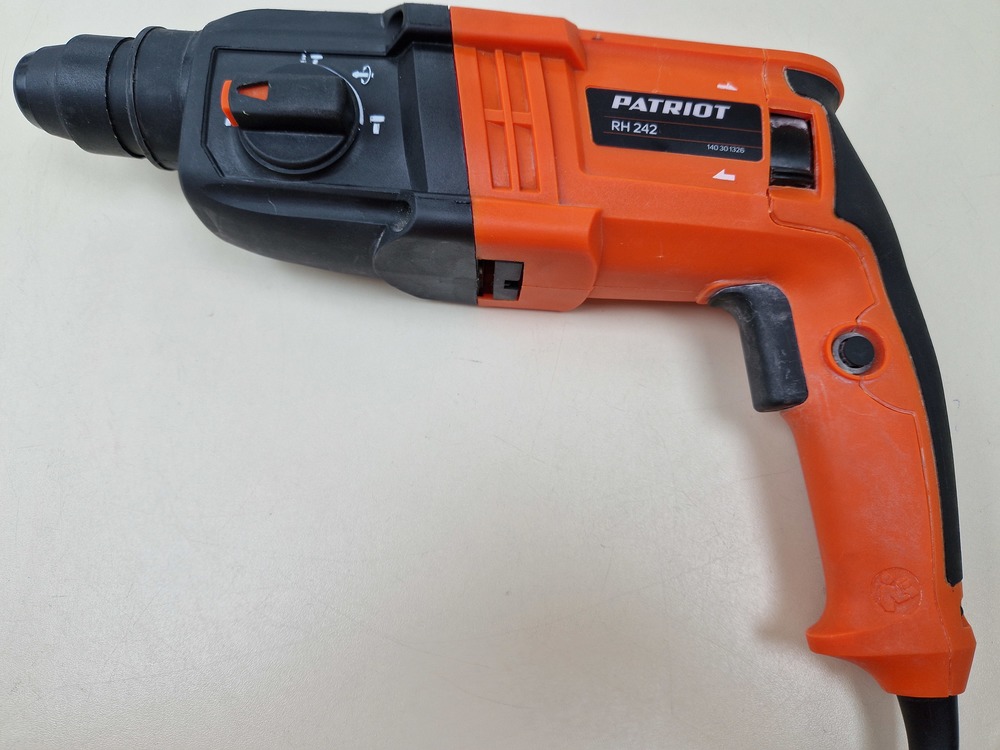 Перфоратор Patriot RH 242;