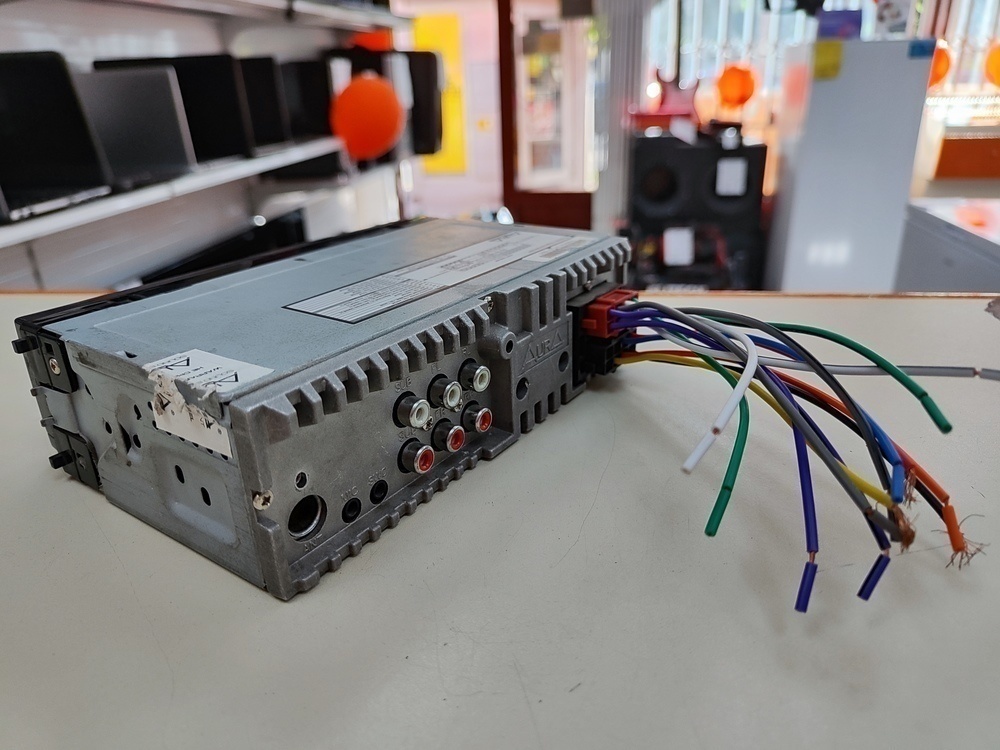 Автомагнитола Aura AMH-88DSP