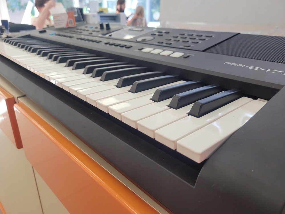 Синтезатор Yamaha PSR-E473