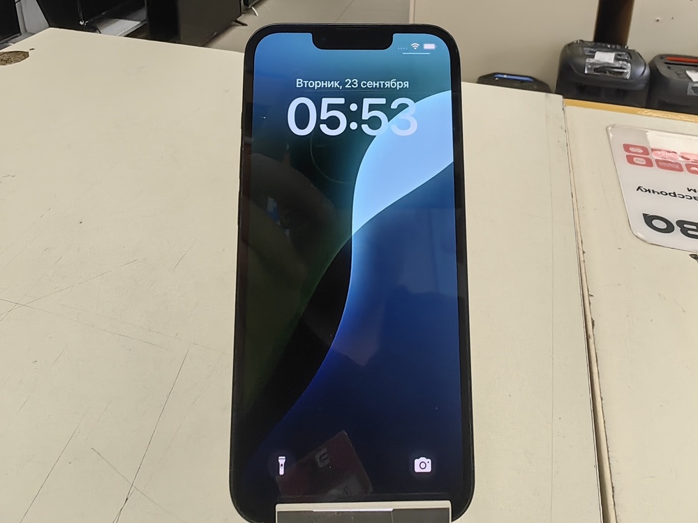 Смартфон Apple iPhone 13 128Gb