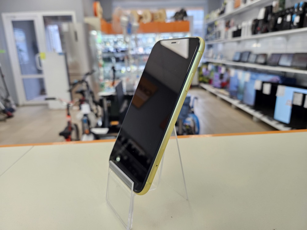 Смартфон Apple iPhone 11 64Gb