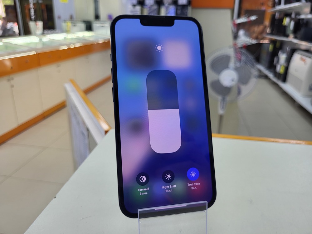 Смартфон Apple iPhone 13 128Gb