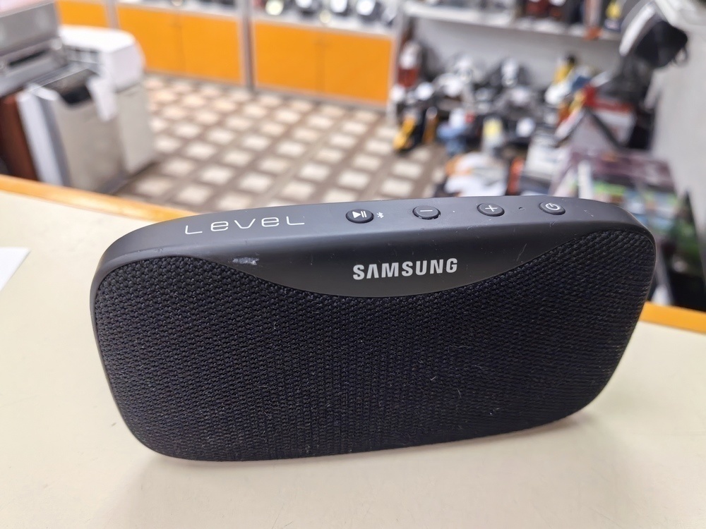 Портативная акустика Samsung EO-SG930;