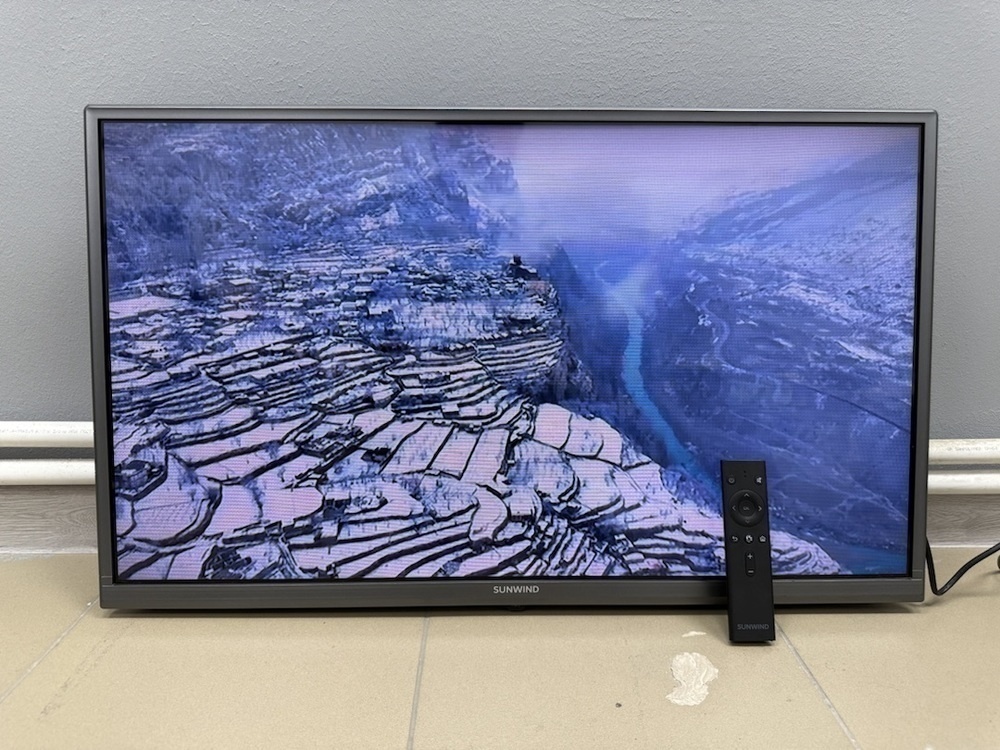 LED Телевизор Sunwind SUN-LED32S12
