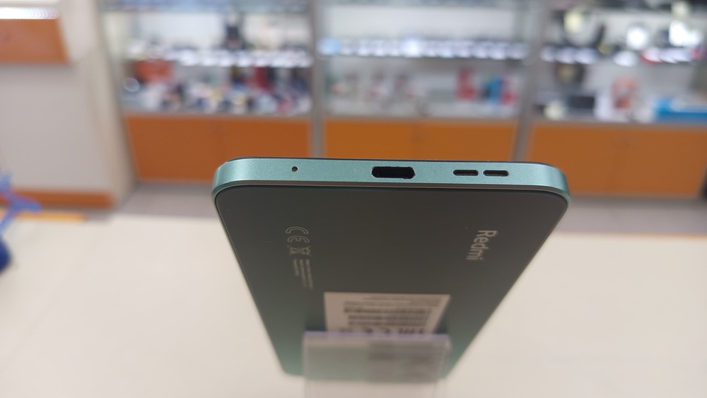 Смартфон Xiaomi Redmi Note 12 6/128