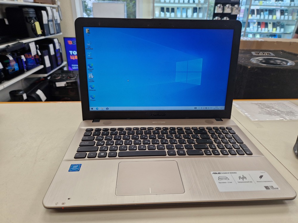 Ноутбук ASUS; Celeron N4020, HD Graphics, 4 Гб, 256 Гб, Нет