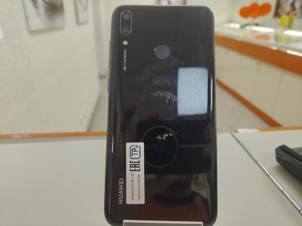 Смартфон Huawei Y7 (2019)