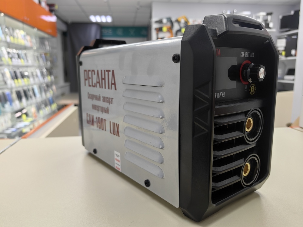 Сварочный аппарат Ресанта САИ-190Т LUX