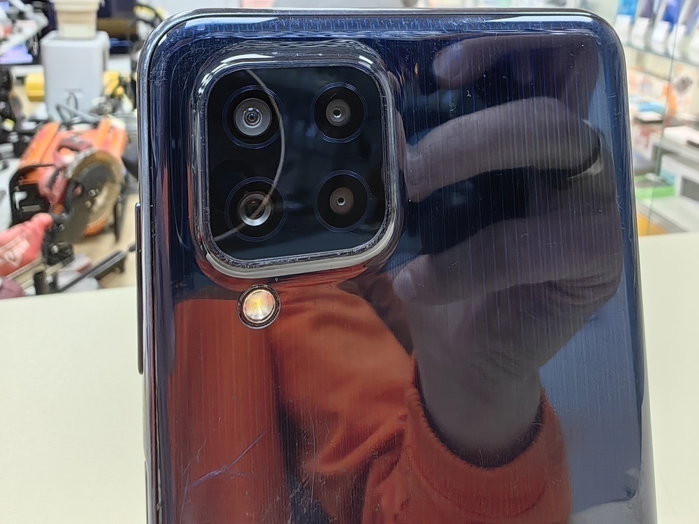 Смартфон Samsung Galaxy M32 6/128