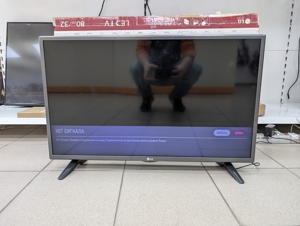 LED Телевизор LG 32LH513U
