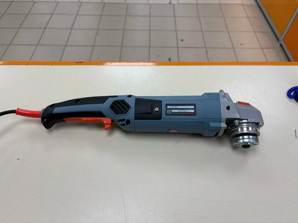 Угловая шлифмашина Электроприбор УШМ-125/1000Е