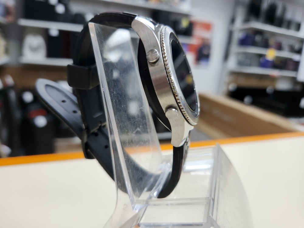 Смарт-часы Samsung Gear S3 classic