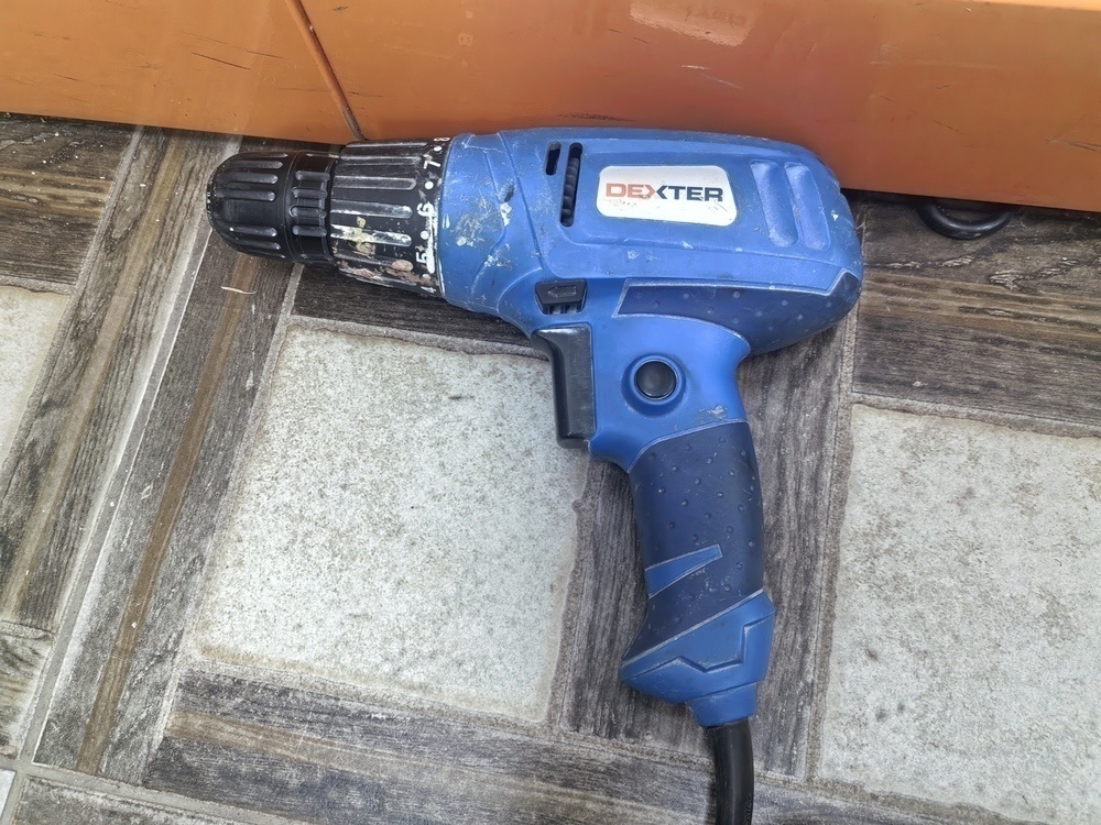 Шуруповерт Dexter Z1J HW10