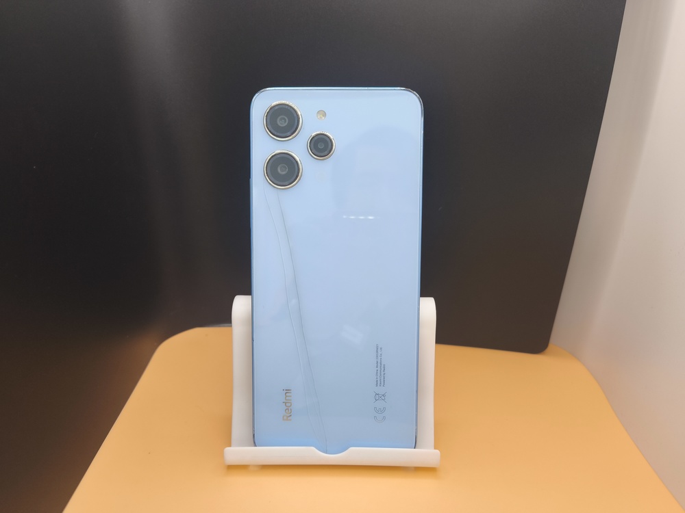 Смартфон Xiaomi Redmi 12 4/128