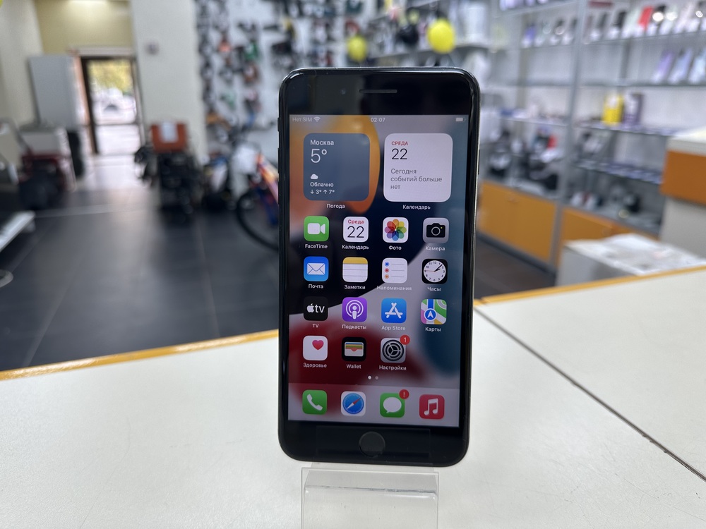 Смартфон Apple iPhone 7 Plus 32Gb