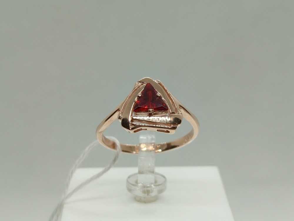 КОЛКМ585 КОЛЬЦО С КАМНЕМ (Au 585)