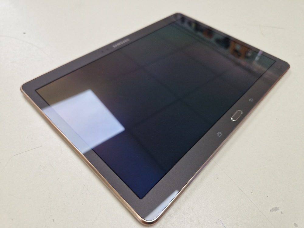 Планшет Samsung SM-T800