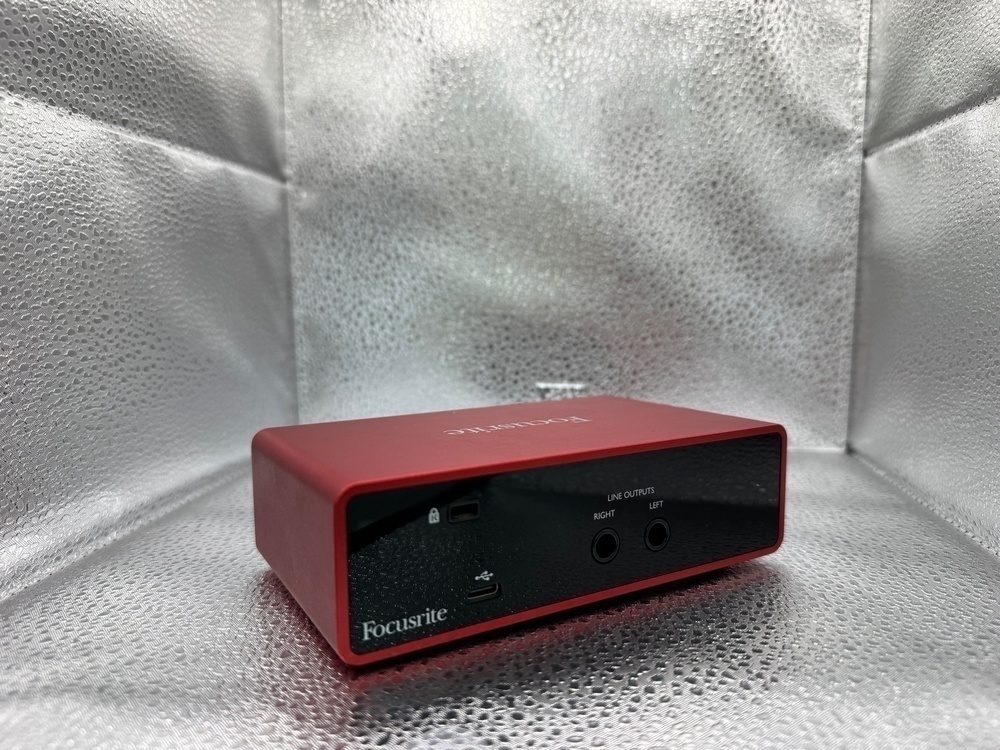 Внешняя звуковая карта Focusrite Scarlett Solo 3nd Gen