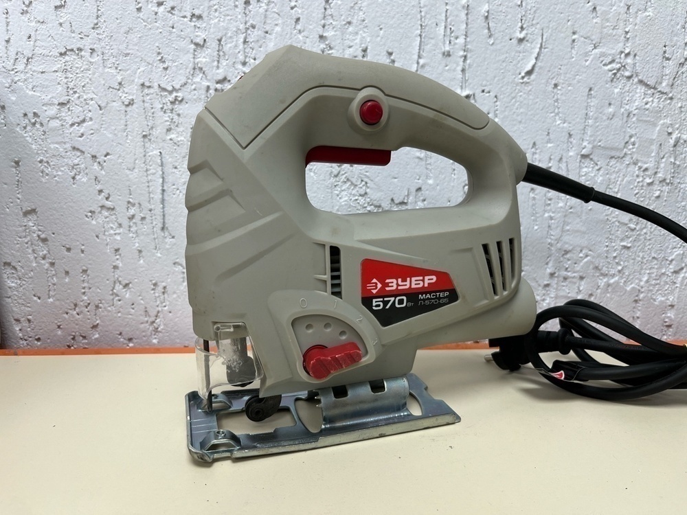 Лобзик Зубр Л570-65