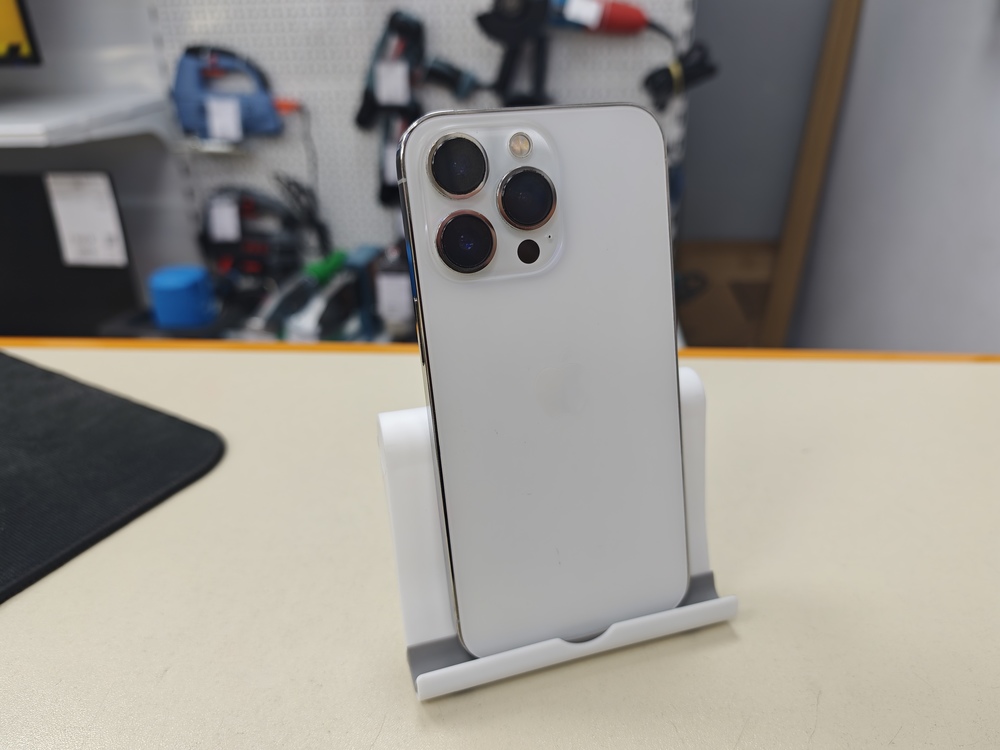 Смартфон Apple iPhone 13 Pro 256Gb