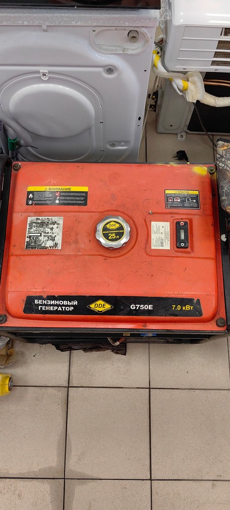 Бензогенератор DDE G750E