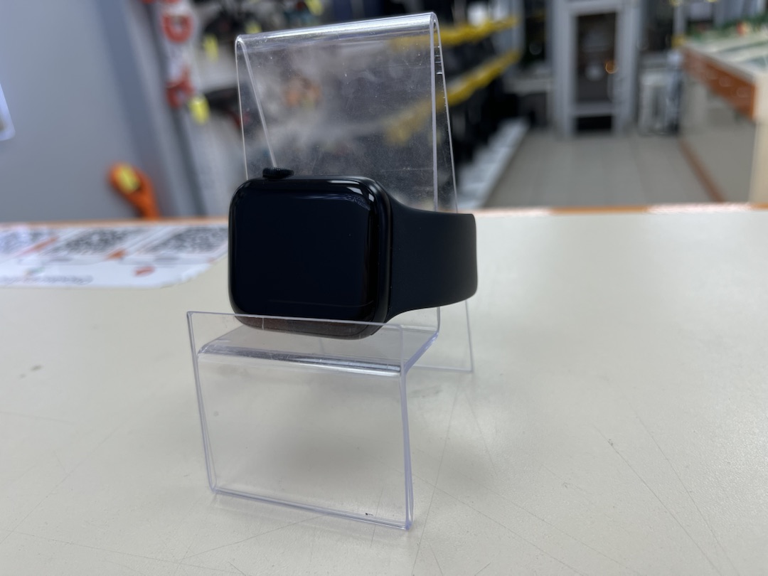 Смарт-часы Apple Watch SE 2022 44mm