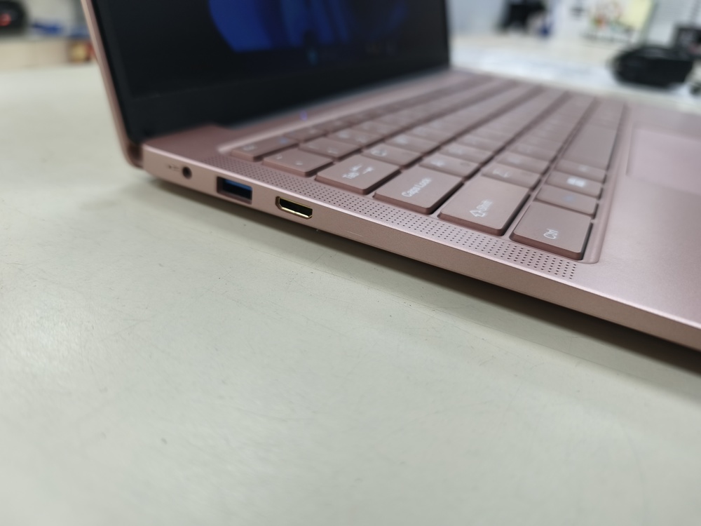 Ноутбук Acer; Celeron N4000, Intel UHD Graphics 600, 8 Гб, 256 Гб, Нет