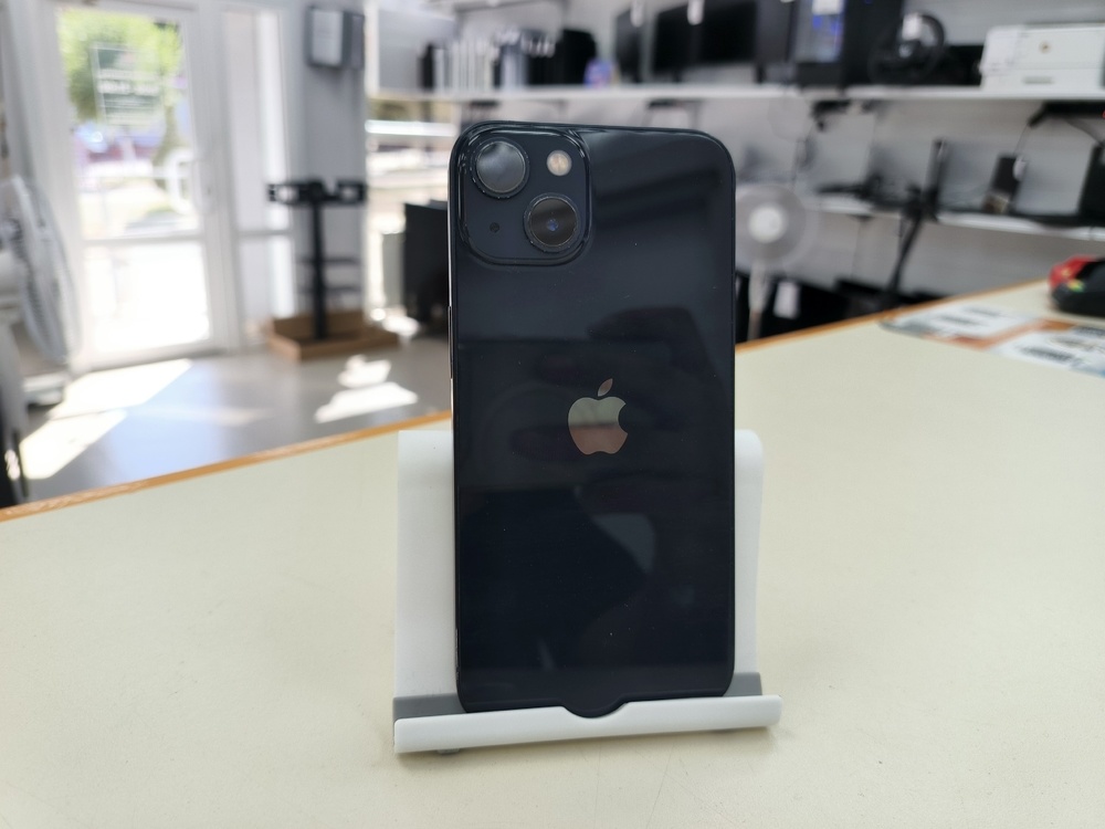 Смартфон Apple iPhone 13 128Gb