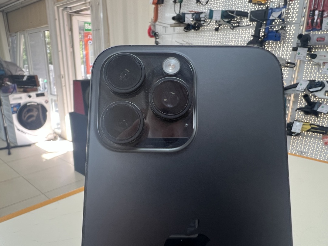 Смартфон Apple iPhone 15 Pro Max 256Gb