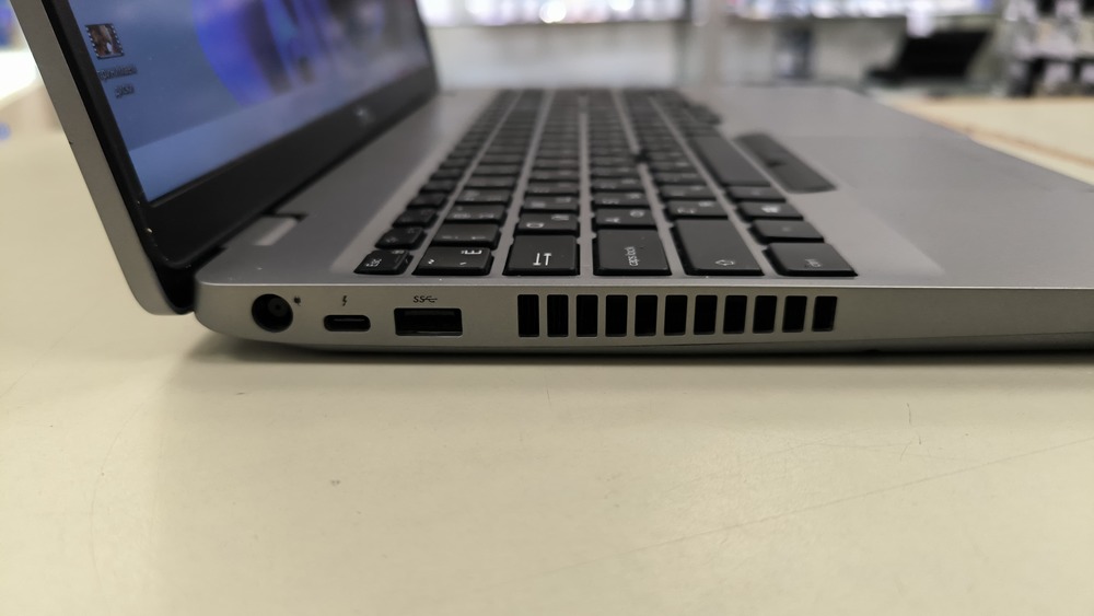 Ноутбук DELL; Core i7-10850h, HD Graphics, 16 Гб, 1 Tb, Нет