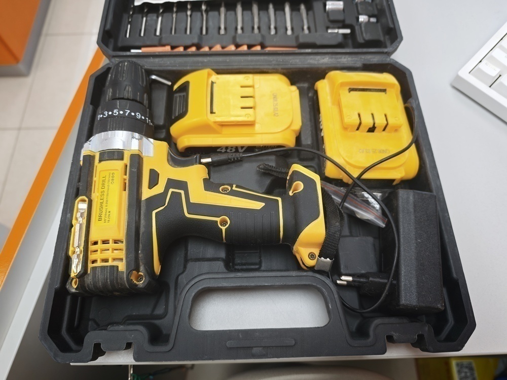 Шуруповерт Dewalt 18-25 n.m