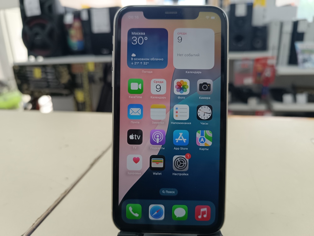 Смартфон Apple iPhone 11 64Gb