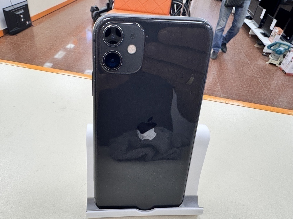 Смартфон Apple iPhone 11 64Gb