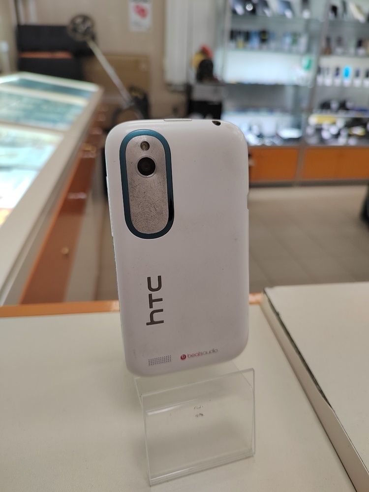 Смартфон HTC Desire 620