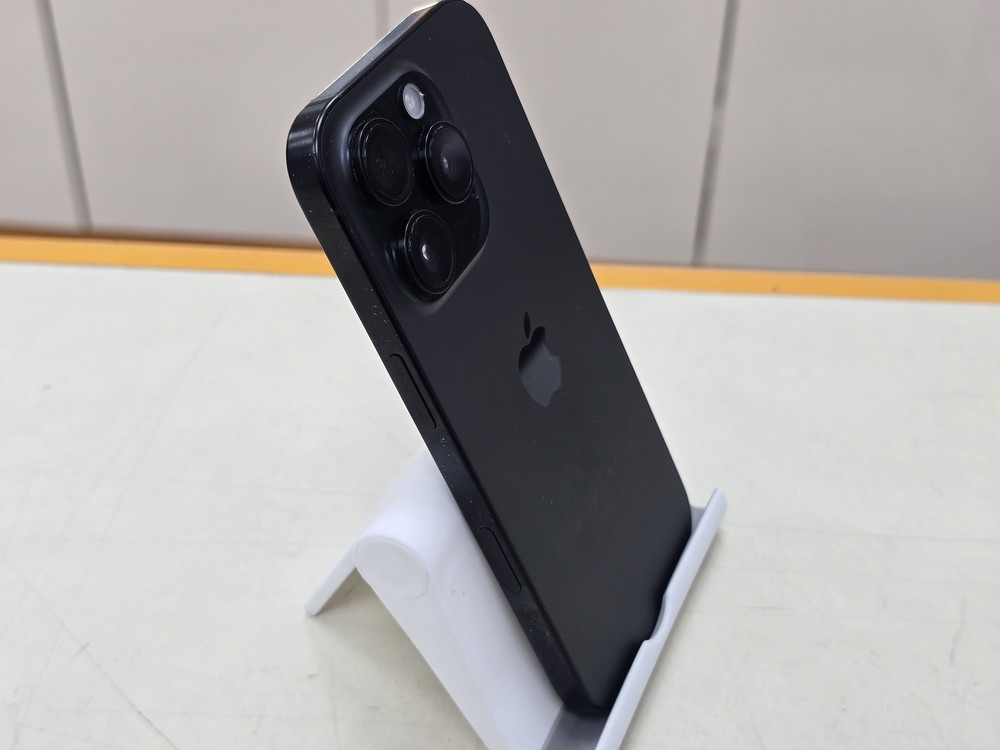 Смартфон Apple Iphone 16 Pro 128Gb