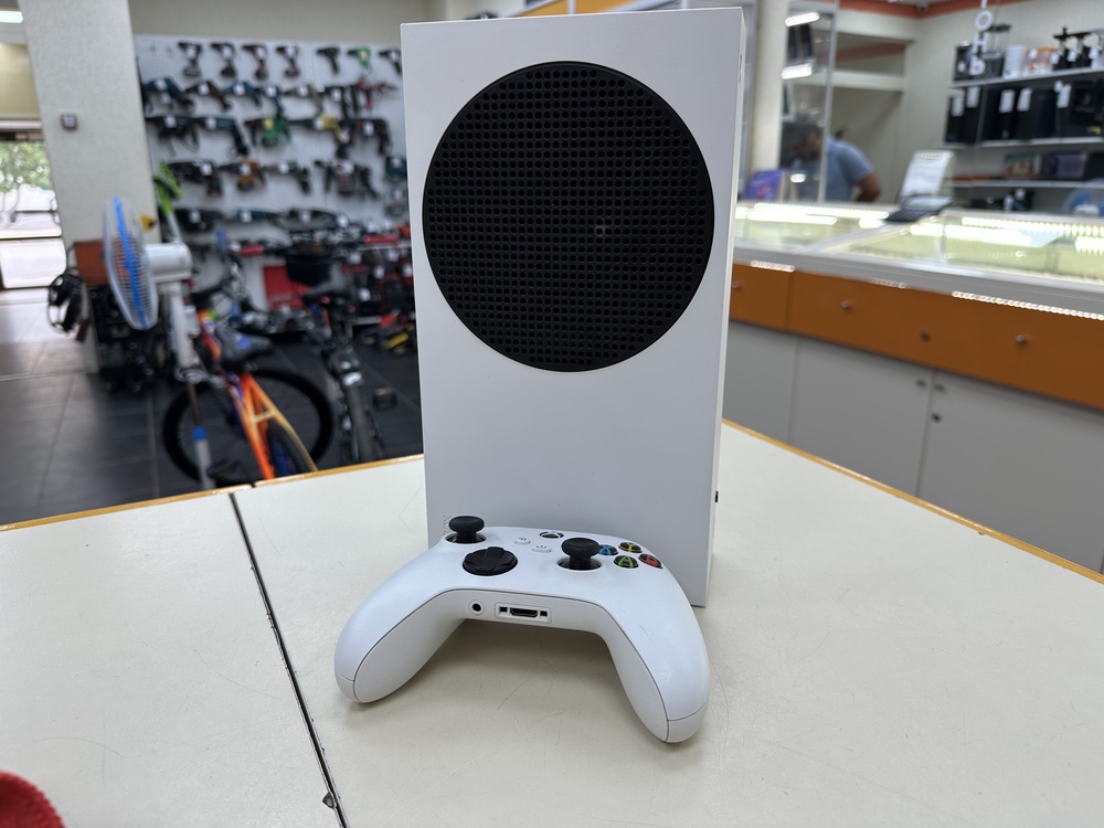 Игровая приставка Xbox Series S 512Gb SSD