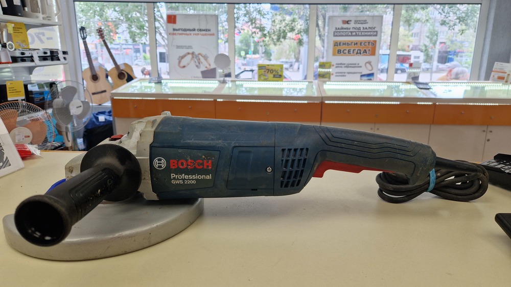Угловая шлифмашина Bosch GWS 2200