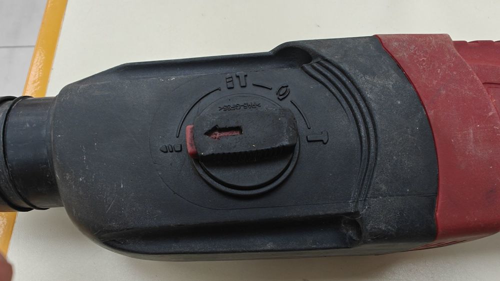 Перфоратор Elitech П1032РЭМ