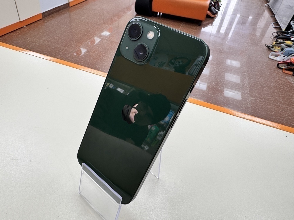 Смартфон Apple iPhone 13 128Gb