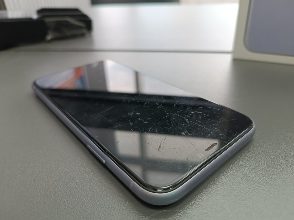 Смартфон Apple iPhone 11 64Gb