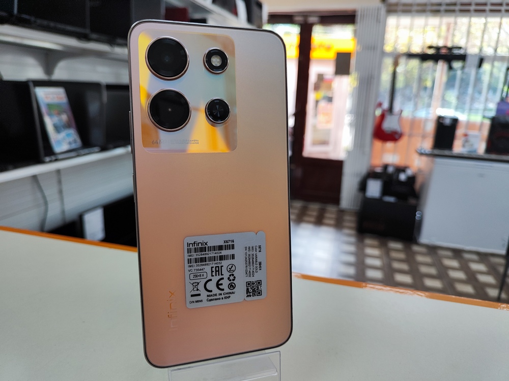 Смартфон Infinix Note 30i 8/256