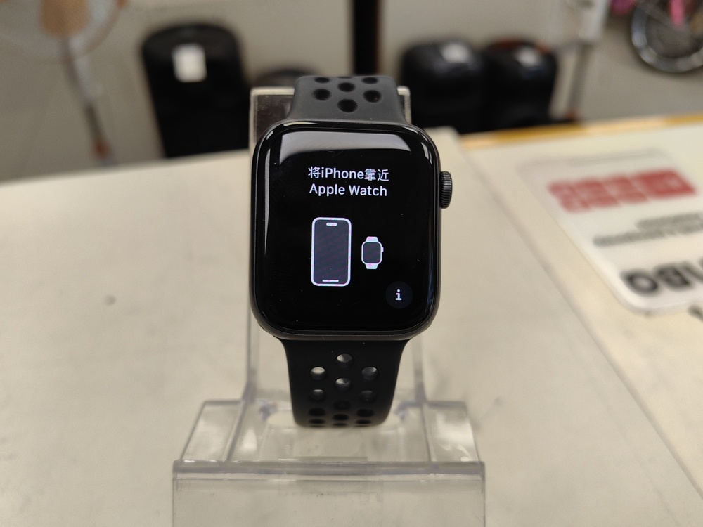 Смарт-часы Apple Watch Series 5 44 мм