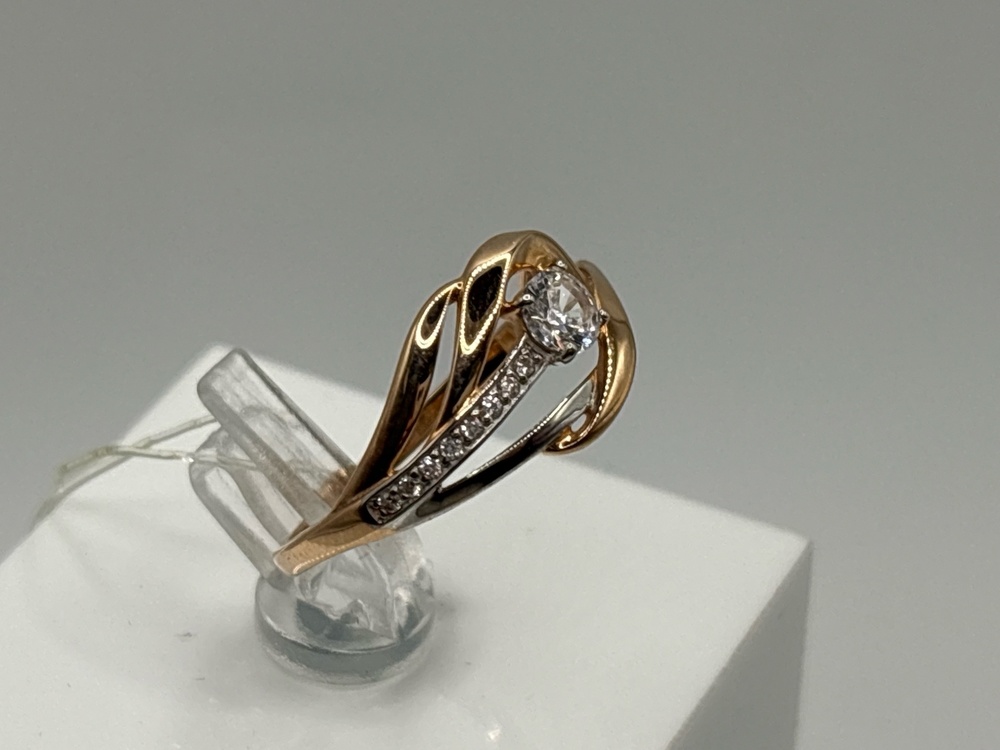 018236 КОЛЬЦО С КАМНЯМИ (Au 585)