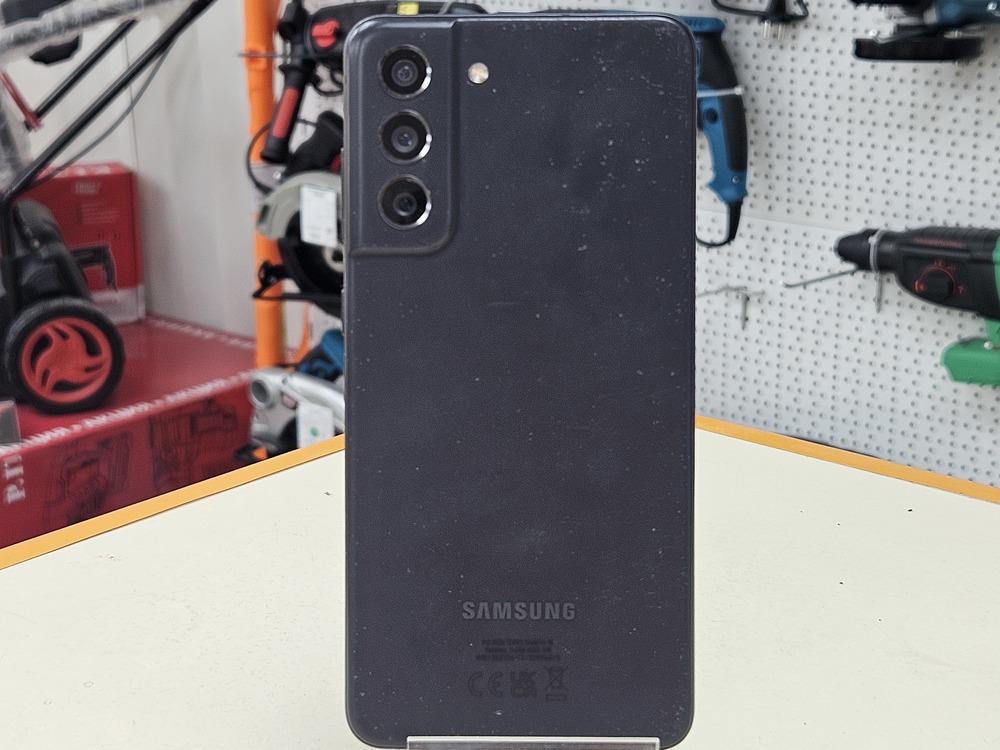 Смартфон Samsung Galaxy S21 FE 6/128