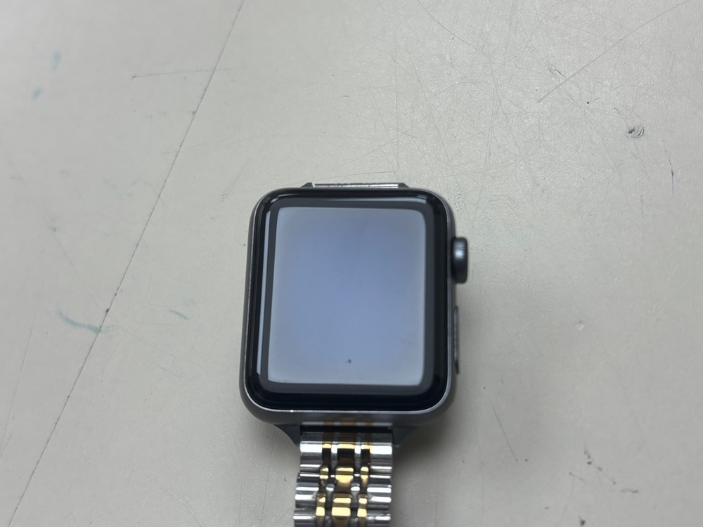 Смарт-часы Apple Watch Series 3 38 мм