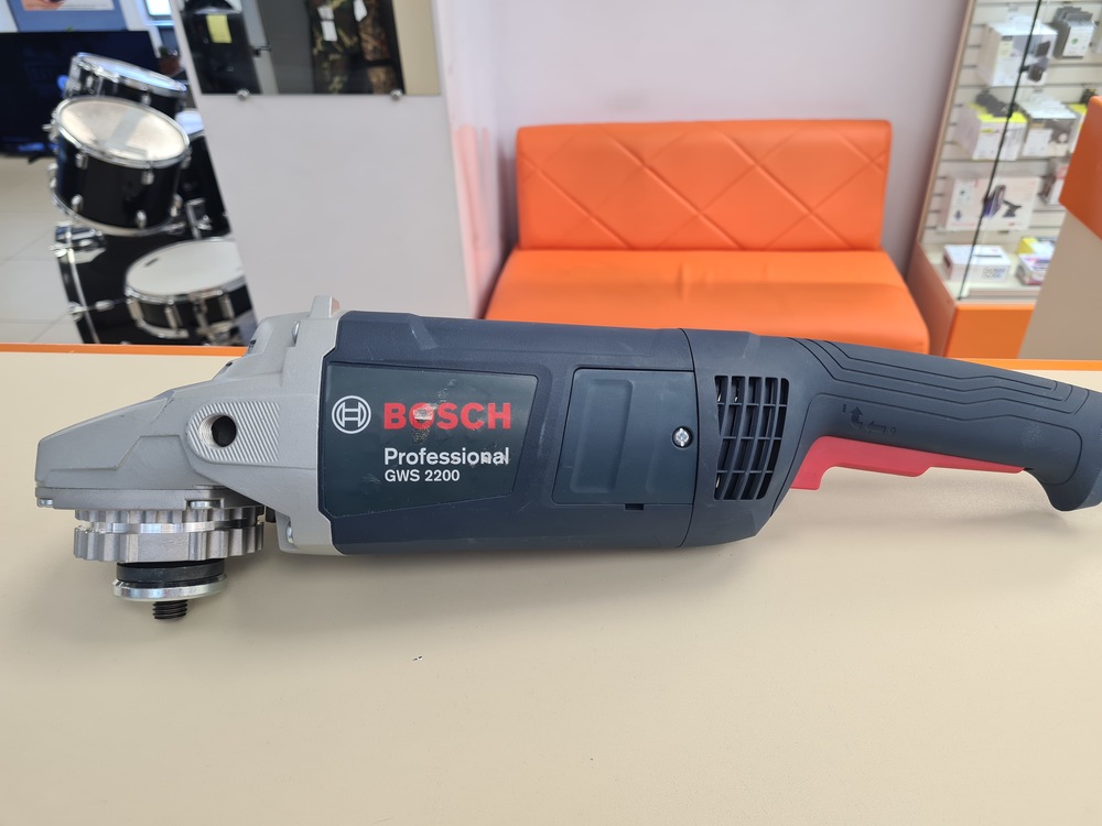 Угловая шлифмашина Bosch GWS 2200