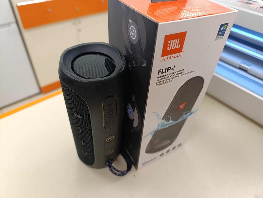 Портативная акустика JBL Flip 4