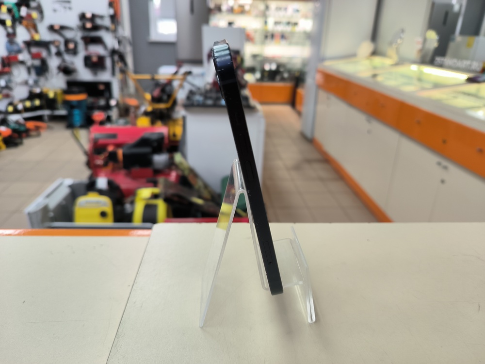 Смартфон Apple iPhone 13 128Gb