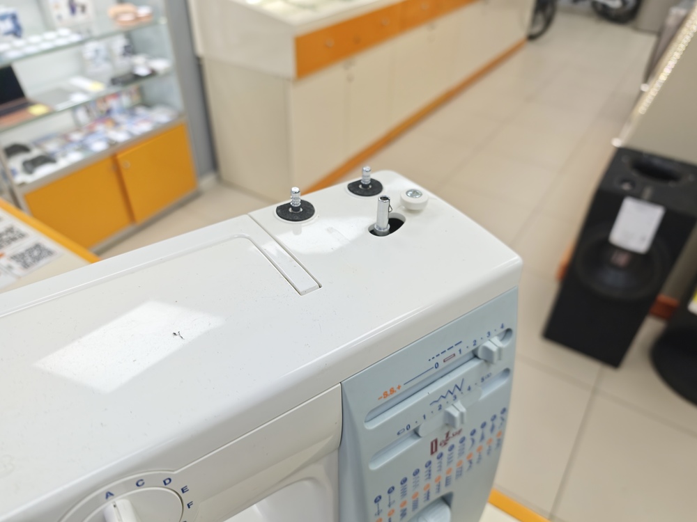 Швейная машина Janome 5522